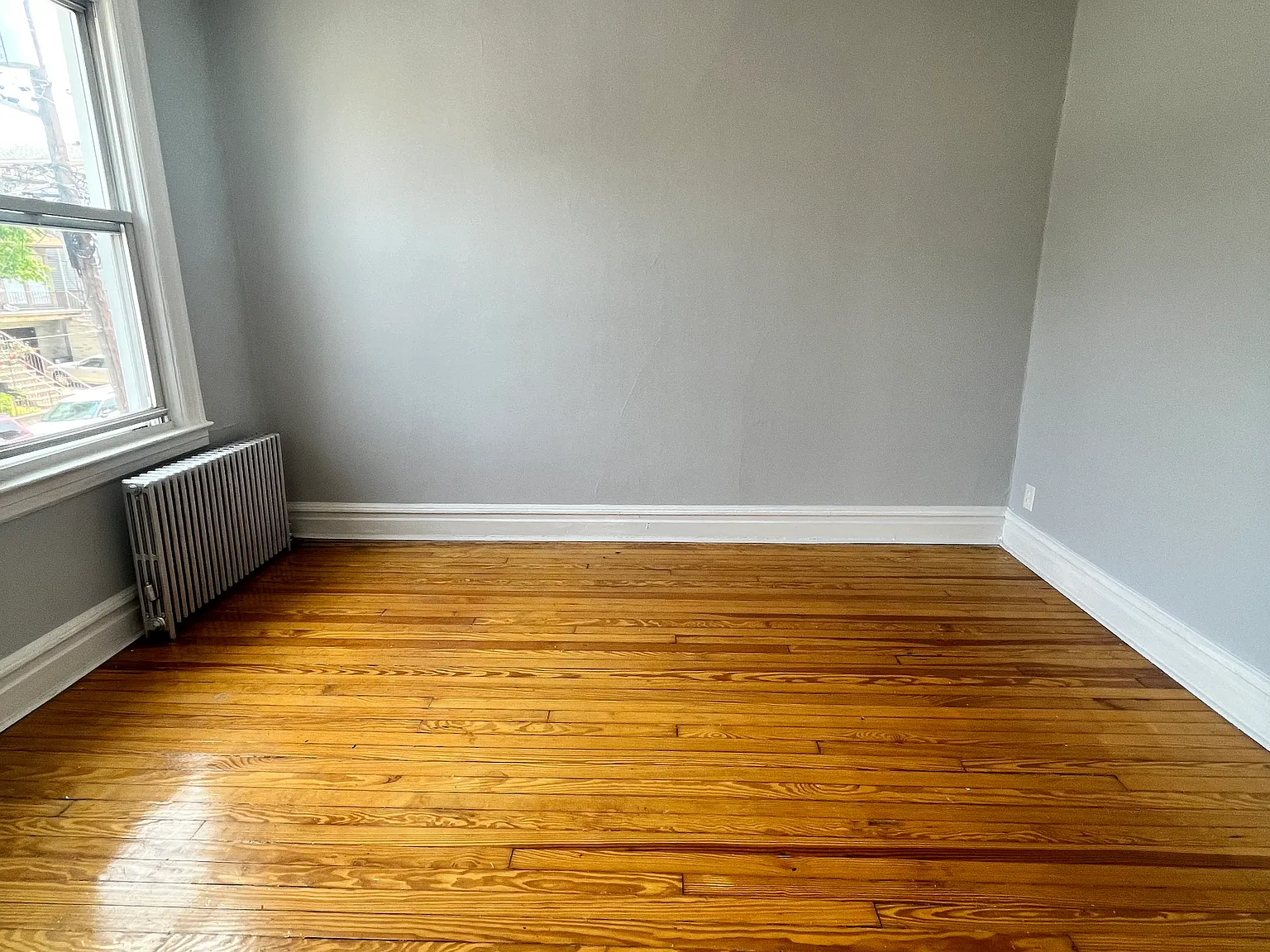 289 Cator Ave — Photo 3