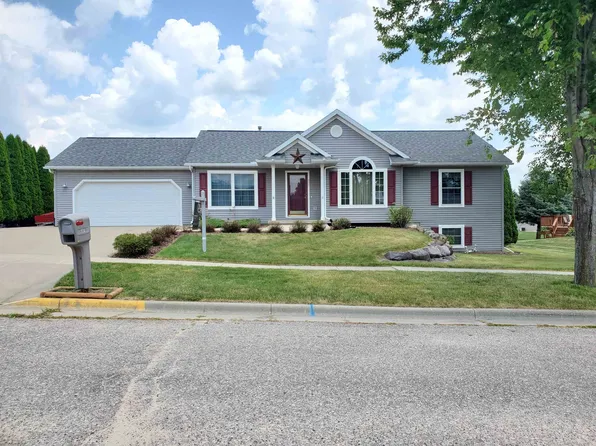 307 Krista Ct, Baraboo, WI 53913