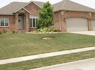 4529 E Fox Run Dr, Springfield, MO 65802