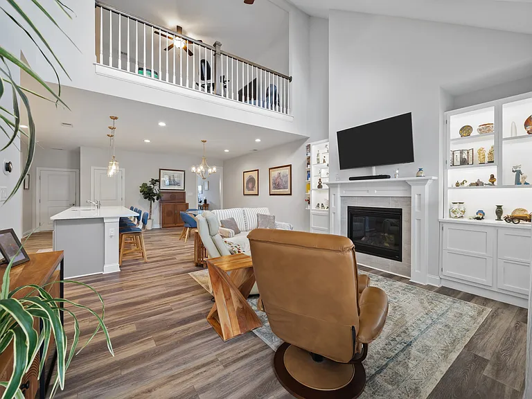 4260 Longleaf Pl — Photo 17
