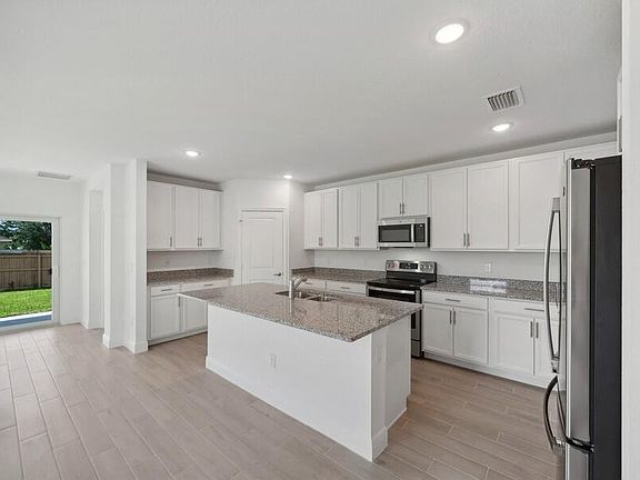 4th image of 1726 SW Catalonia Street #214