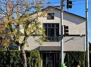 202 23rd Ave E APT 4, Seattle, WA 98112