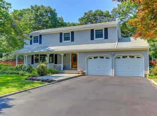 15 Michael Pl, Nesconset, NY 11767