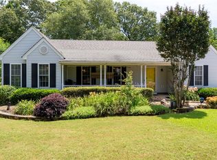 318 Weeping Willow Dr, Seneca, SC 29672