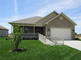 12732 N Commons West Dr, Mooresville, IN 46158