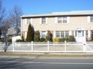 448 Peninsula Blvd, Lynbrook, NY 11563