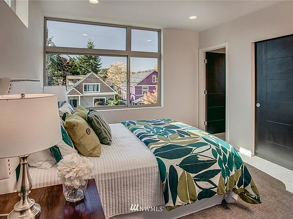 3rd image of 726 A Martin Luther King Junior Way