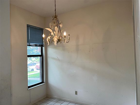 3rd image of 4333 Laclede Ave APT C