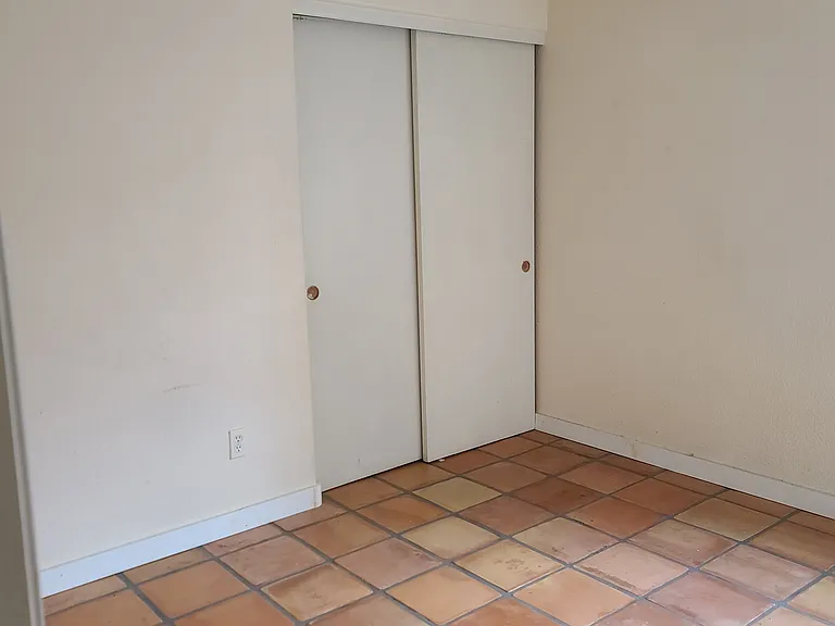 2343 E Springfield Pl — Photo 11