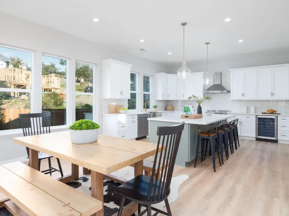 3730 Cannes Place, Santa Rosa, CA 95403
