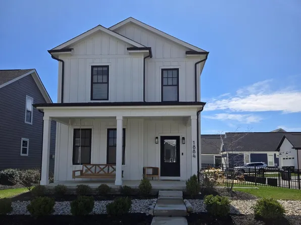 1884 Poplar Pl, Lewis Center, OH 43035