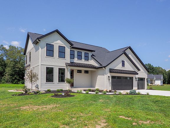 5th image of 6121 Medinah Ln