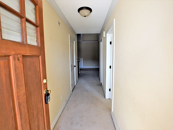 2nd image of 2027 Rossburg Pl