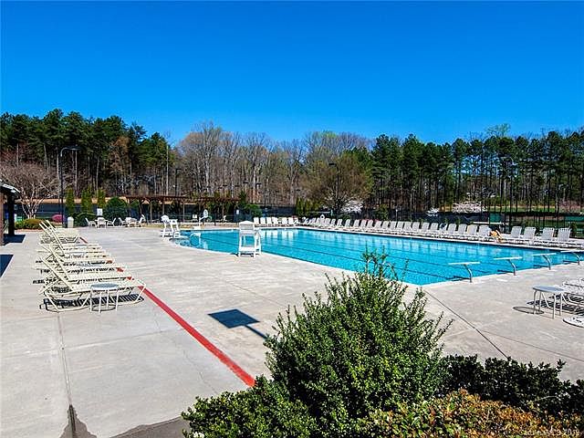 1st image of 112 Bells Run Ct