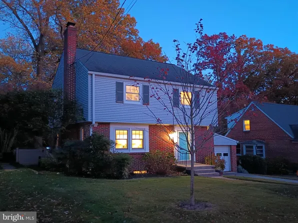 6717 44th Ave, University Park, MD 20782