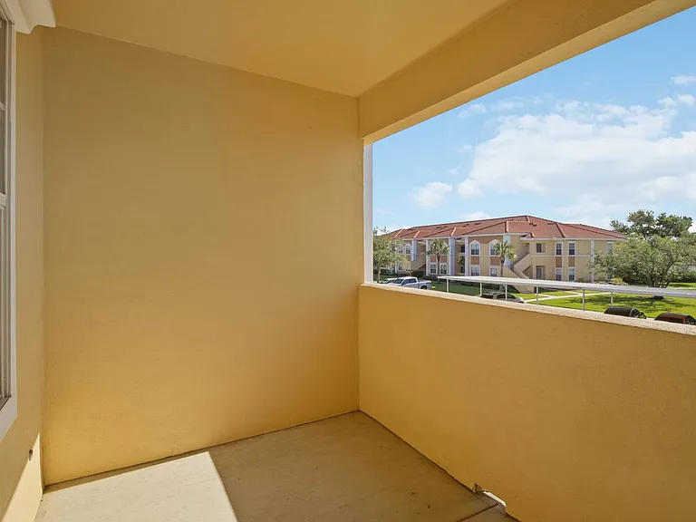 1015 Villagio Cir #201 — Photo 29