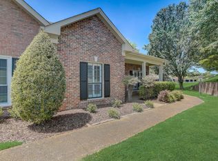 8621 Sawyer Brown Rd, Nashville, TN 37221