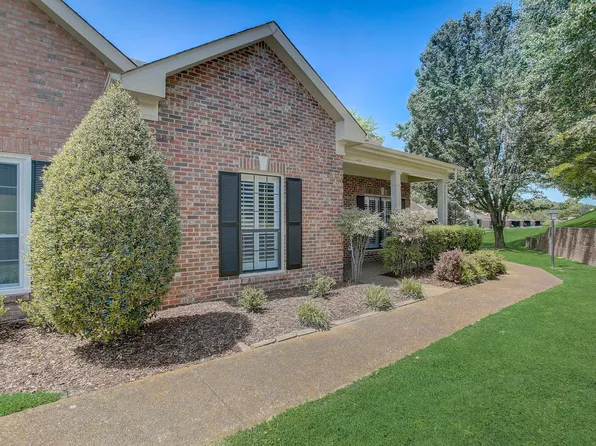 8621 Sawyer Brown Rd, Nashville, TN 37221