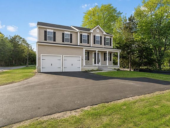 3rd image of 2691 Shore Rd