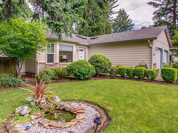 3rd image of 3215 NE 124th Ave