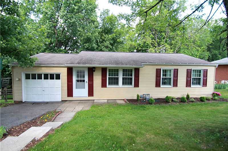 1st image of 3219 Laurel Dr