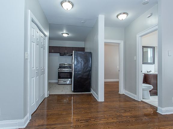 5th image of 6951 S Merrill Ave #B4