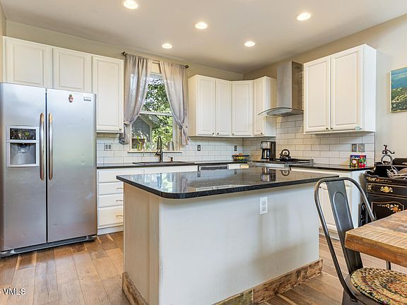 5th image of 73 Wren Ct
