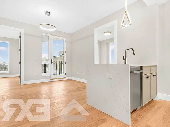 2nd image of 2112 Avenue P #511
