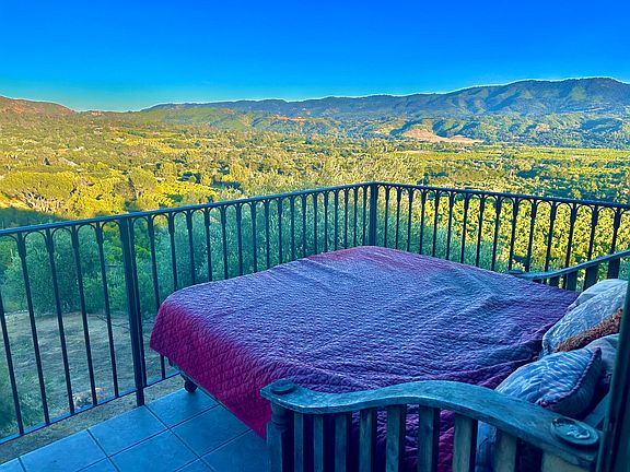 2nd image of 1811 Ladera Rd