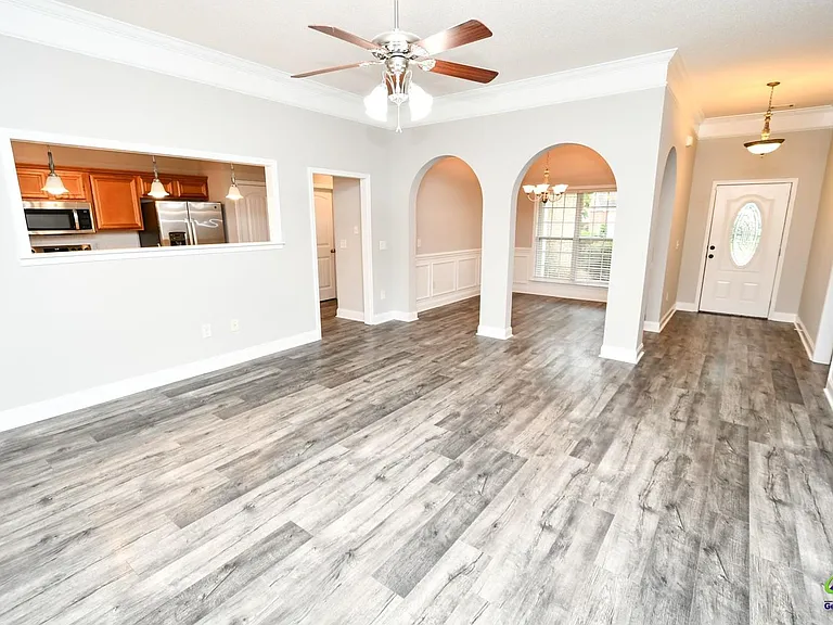 304 Newport Ave — Photo 6