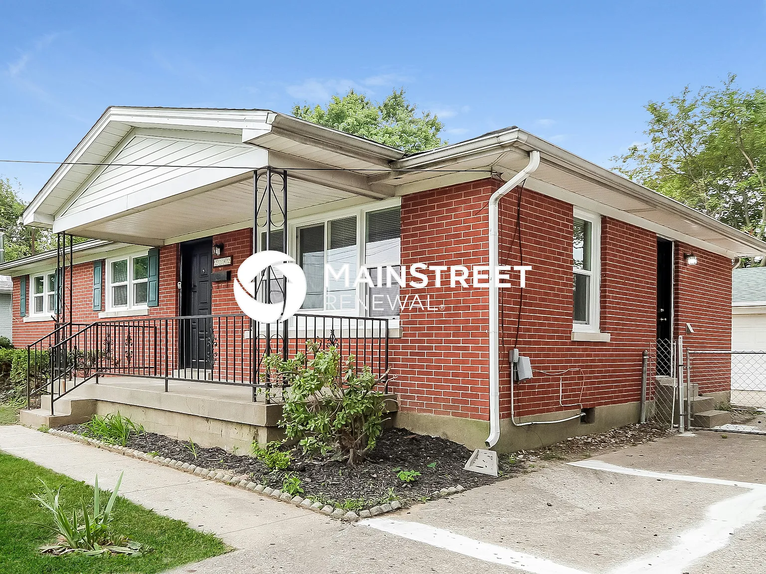 2242 Thistledawn Dr — Photo 3