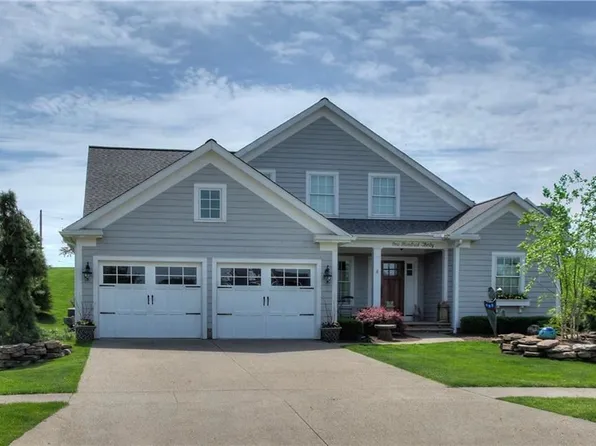 130 Pear Tree Cir, Chagrin Falls, OH 44022
