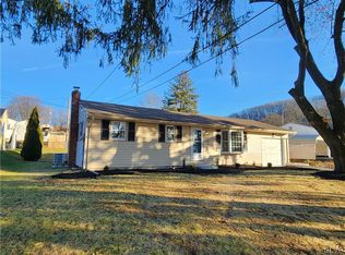 3737 Daubert Rd, Northampton, PA 18067