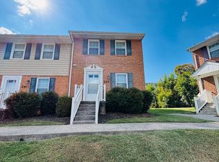 343 New Kent Rd, Blacksburg, VA 24060