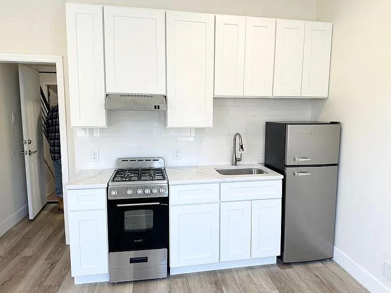 1532 S 2nd St — Photo 3