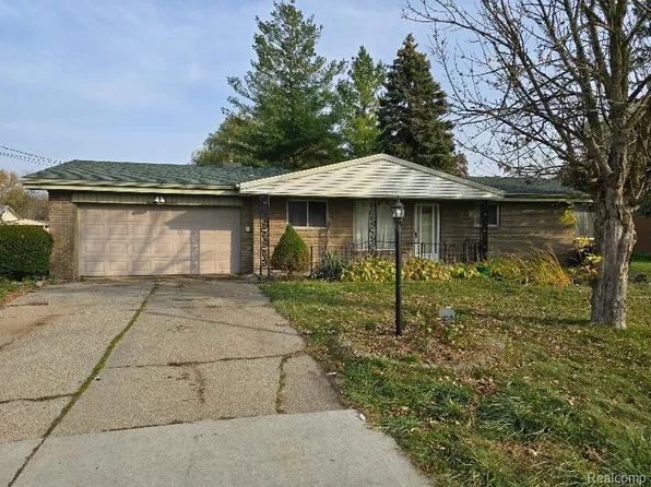 1600 Prueter Dr, Saginaw, MI 48601