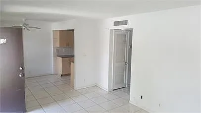 1335 S Dixie Hwy #402 — Photo 2