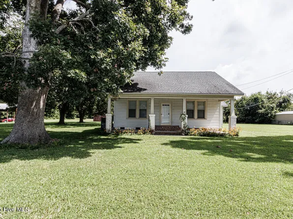 203 N New Street, Whitakers, NC 27891
