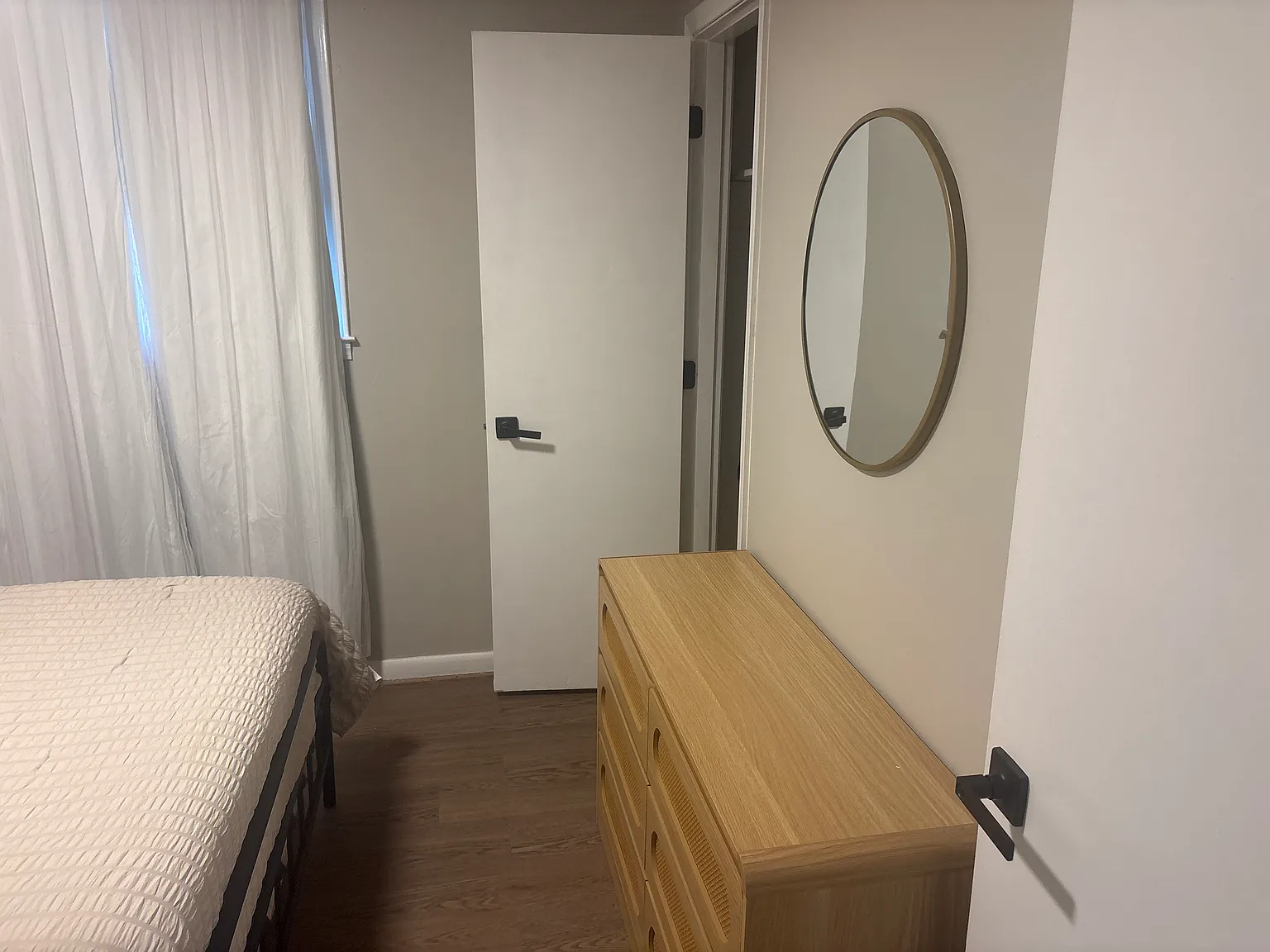 4 bed, 1.5 bath, 1140 sqft, $750 — Photo 4