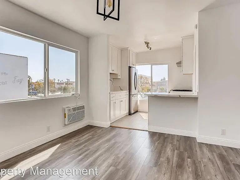 3820 Overland Ave #6 — Photo 4