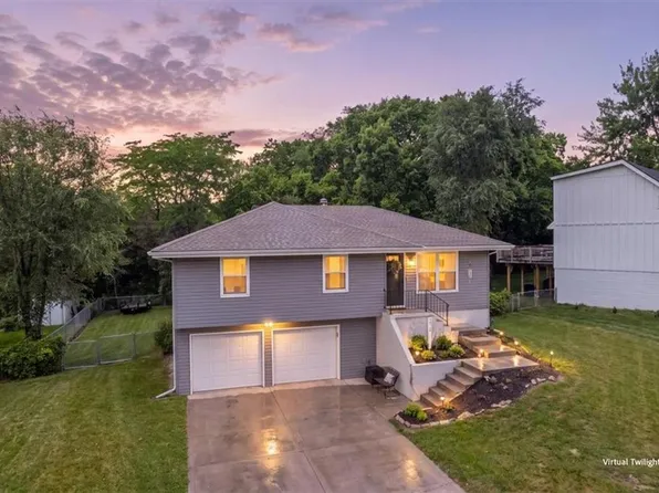 8412 N Atkins Ct, Kansas City, MO 64153