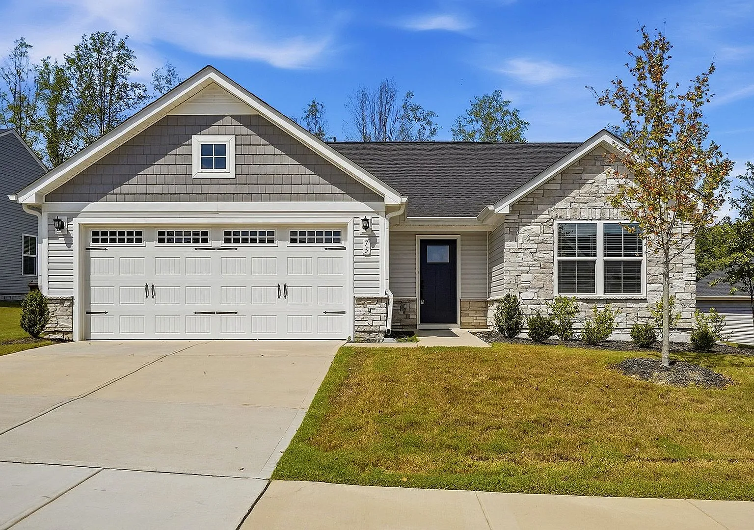 Beautiful Ranch Style Home Available Now! — Photo 1