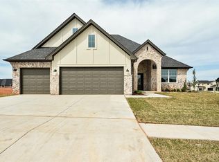 9305 NW 146th St, Yukon, OK 73099