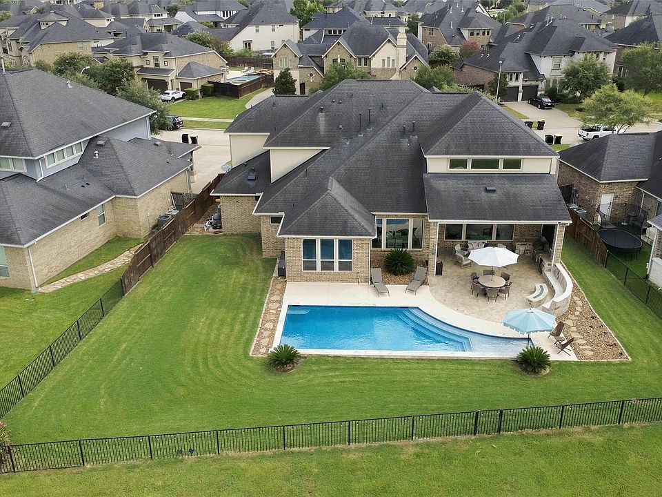 1st image of 28310 Island Manor Ln