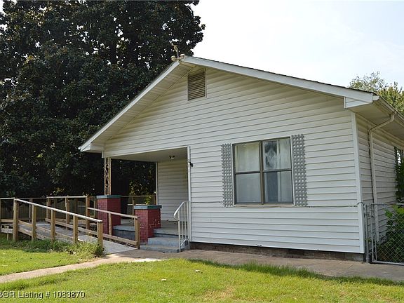 2nd image of 211 N Missouri Ave