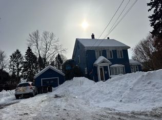 3 Monroe St #A, Amesbury, MA 01913