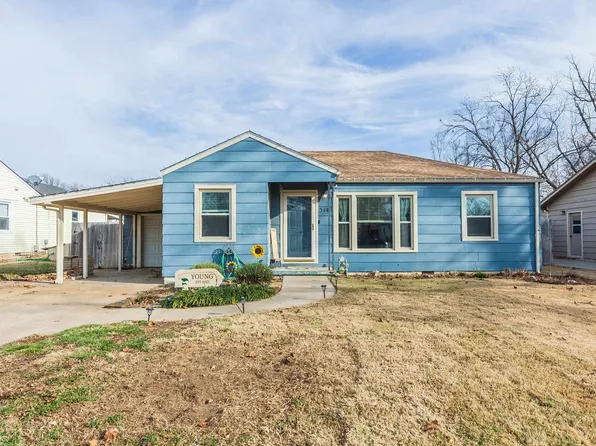 516 N Luella Ave, Mulvane, KS 67110