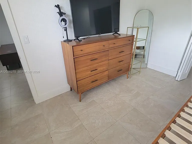 1052 SW 79th Ave — Photo 21