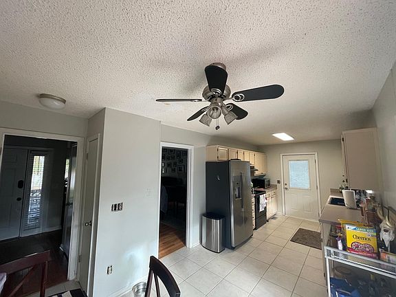 3rd image of 150 Twinspur Close