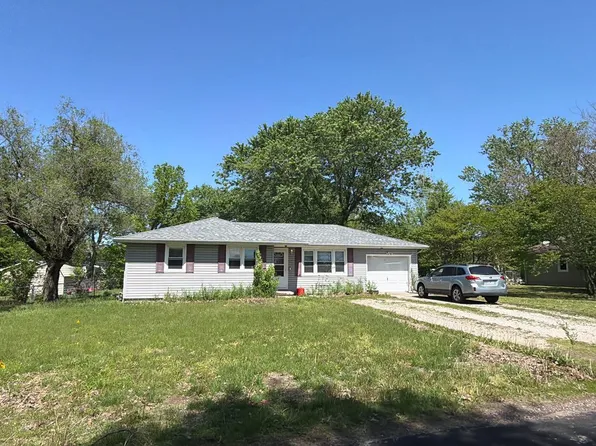 6505 Monsees Dr, Sedalia, MO 65301